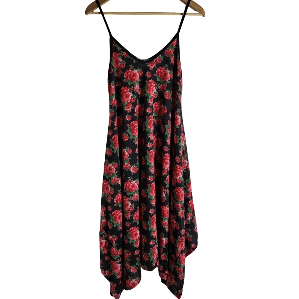 Canari Black and Red Floral Dress